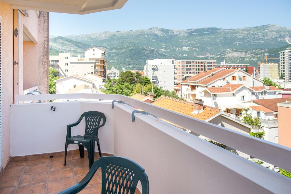 City Apartments Gosposhtina Budva Bagian luar foto