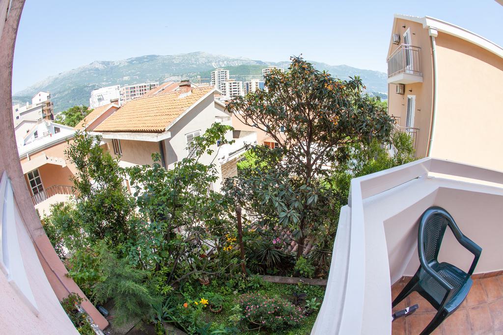 City Apartments Gosposhtina Budva Bagian luar foto