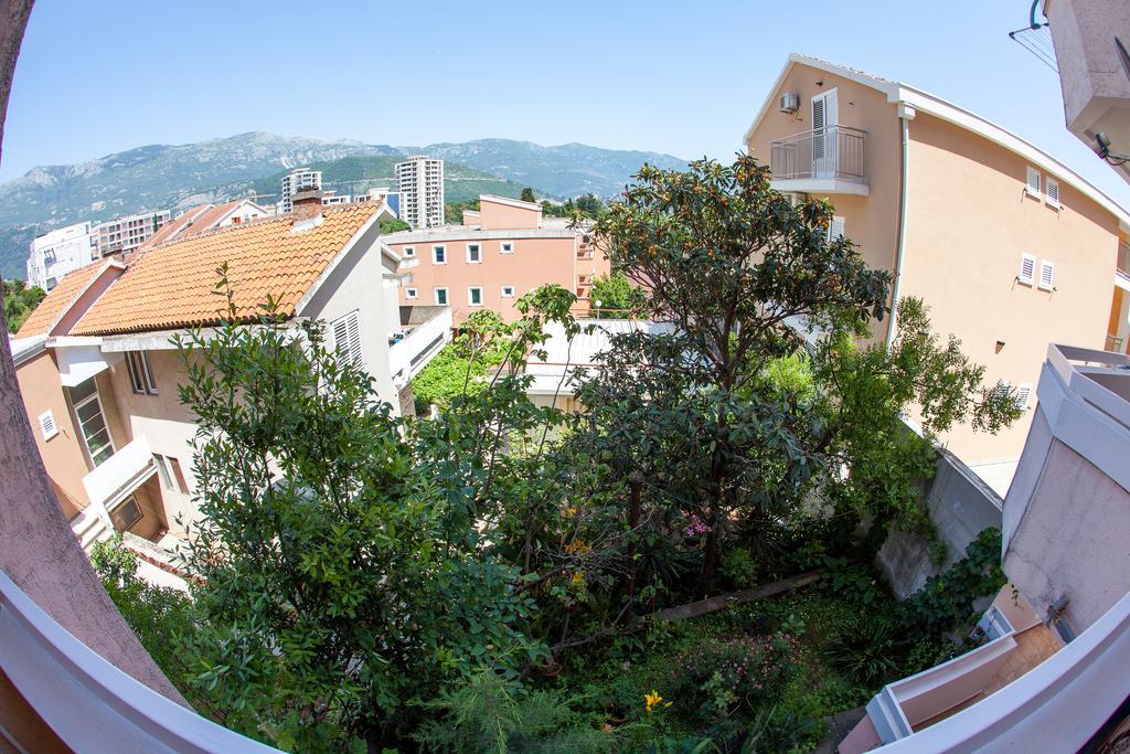 City Apartments Gosposhtina Budva Bagian luar foto